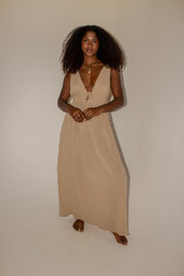 Estela Long Sleeveless Chiffon Dress