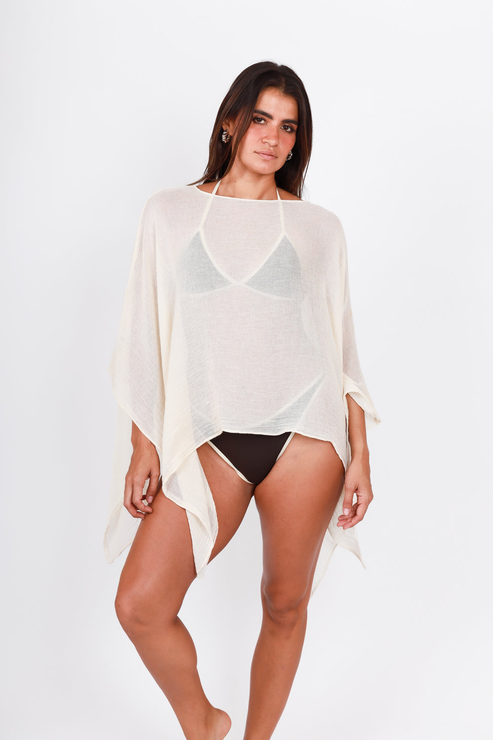 Poncho Coral Asimétrico de Gasa